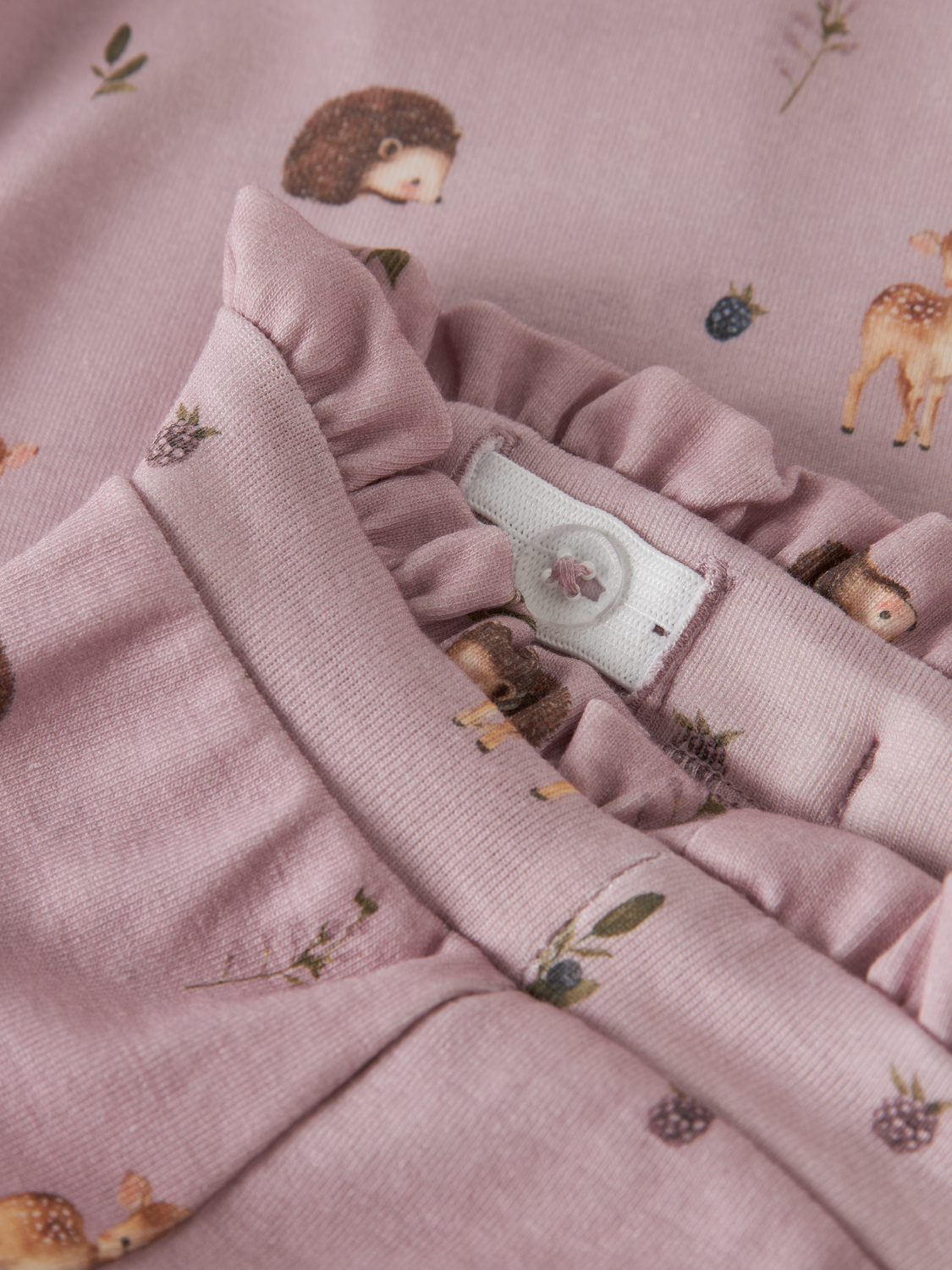 model_shot-front_full